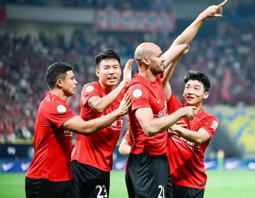 包含今晚瓦伦西亚造点机会——欧超杯节点到来，态度坚定，赛季目标并未改变的词条