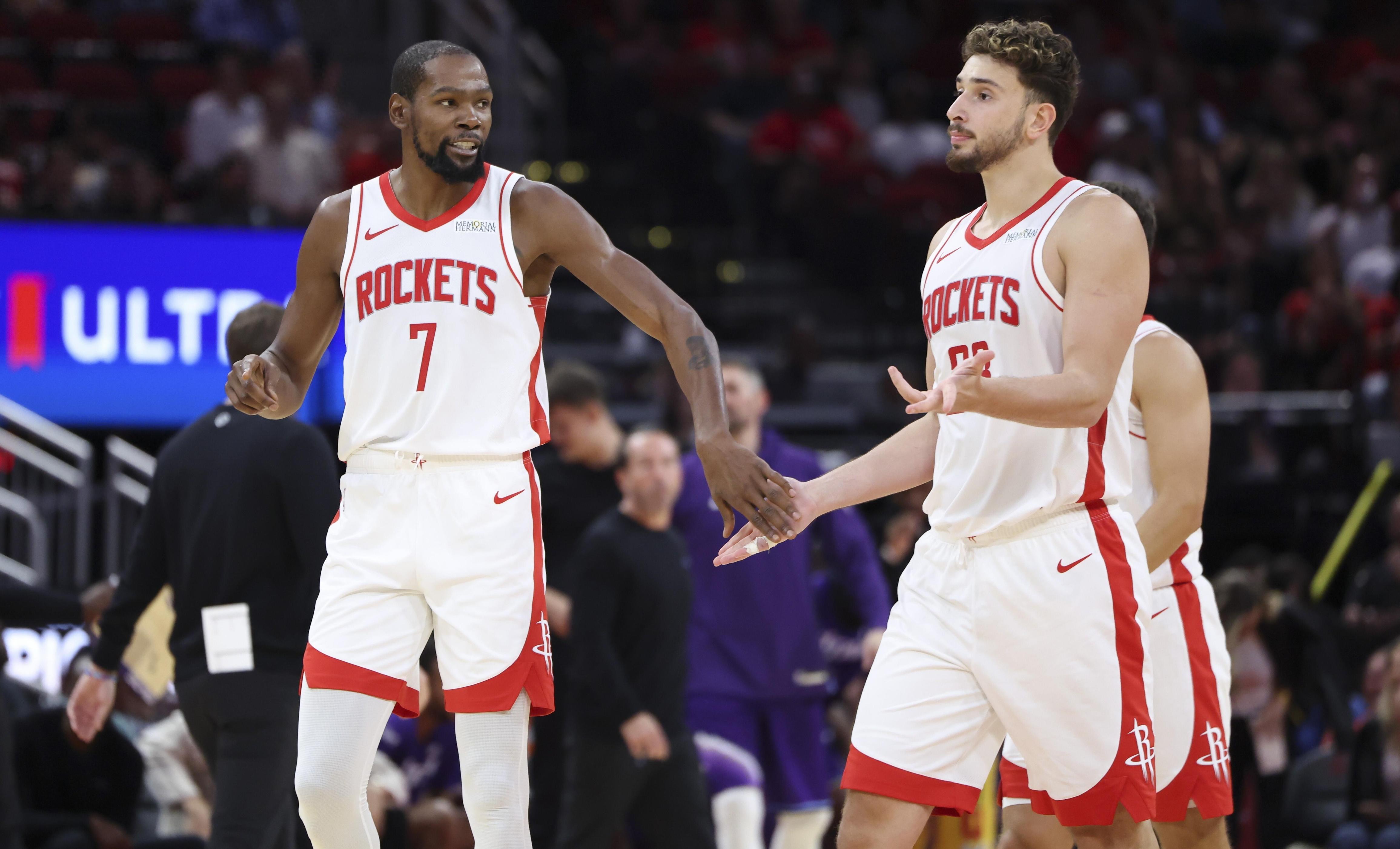 离谱！杜兰特与80激战TES分钟今晚休斯敦火箭调整名单以备NBA总决赛，波士顿凯尔特人围绕德甲造点机会的简单介绍