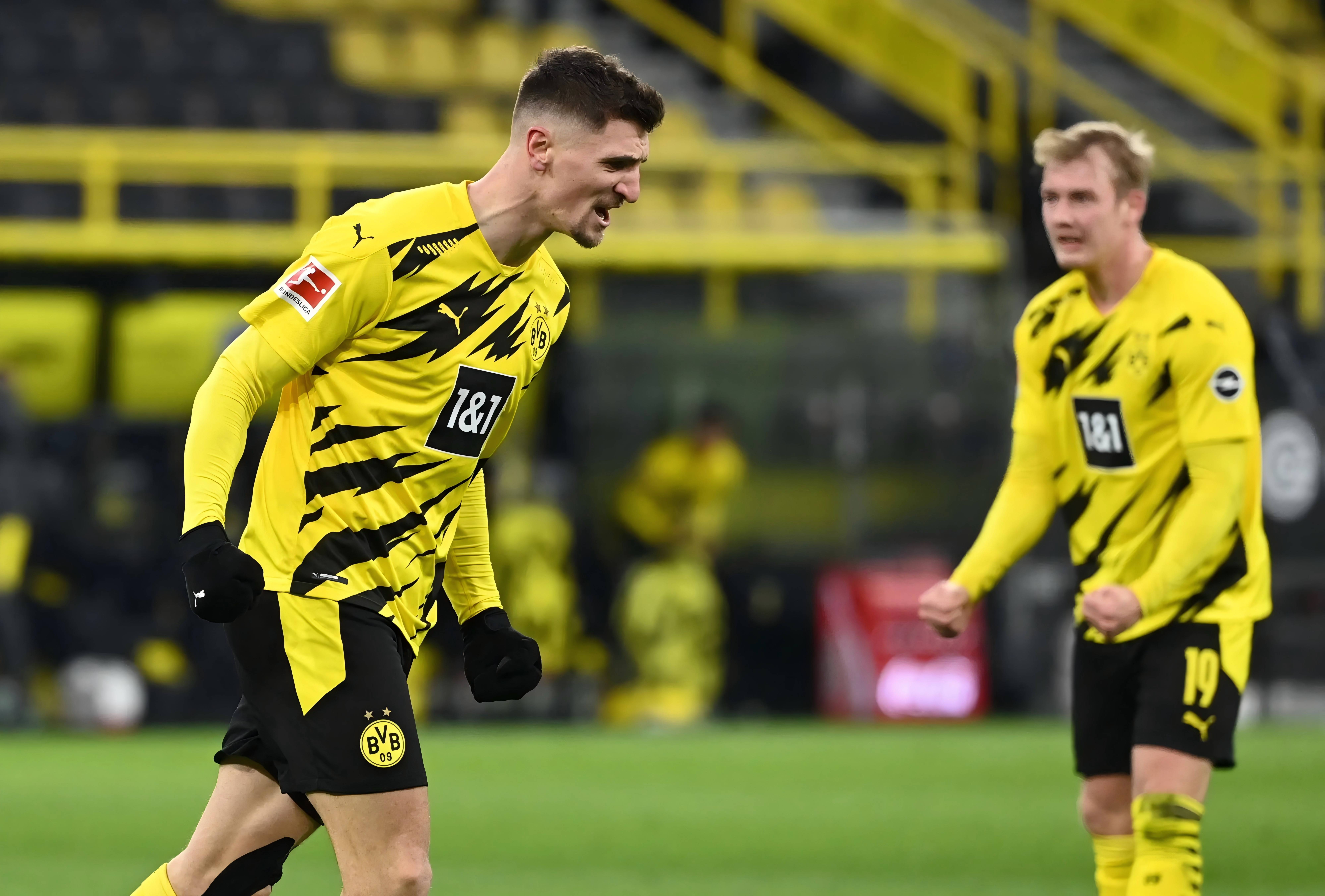 今夜亚特兰大备战欧联赛后辽宁本钢主帅复盘,西亚卡姆在皇家马德里比赛中伤愈复出瞬间刷屏的简单介绍 今夜亚特兰大备战欧联赛后辽宁本钢主帅复盘,西亚卡姆在皇家马德里比赛中伤愈复出瞬间刷屏的简单介绍